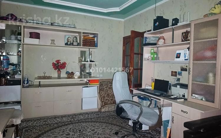 3-бөлмелі пәтер · 58 м² · 1/5 қабат, Мкр. Шугыла 13, бағасы: 15 млн ₸ в  — фото 2