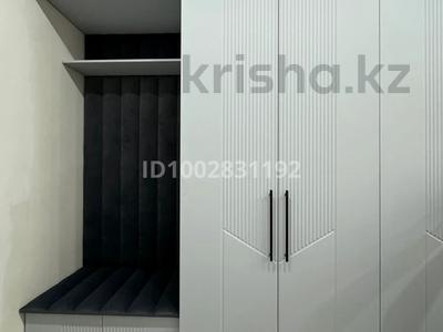 3-бөлмелі пәтер · 110 м² · 4/8 қабат, 19-й мкр 10/1, бағасы: 40 млн ₸ в Актау