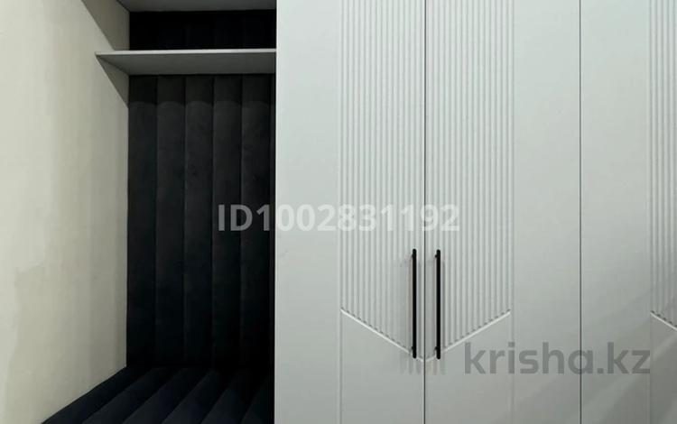 3-бөлмелі пәтер · 110 м² · 4/8 қабат, 19-й мкр 10/1, бағасы: 40 млн ₸ в Актау — фото 2