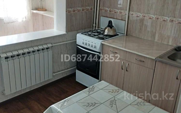 1-комнатная квартира · 40 м² · 2/5 этаж, мкр Айнабулак-1 9 за 190 000 ₸ в Алматы, Жетысуский р-н — фото 17