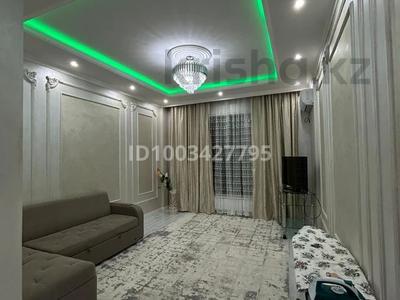 3-комнатная квартира · 94 м² · 2/2 этаж, Батырбекова за 15 000 〒 в Туркестане