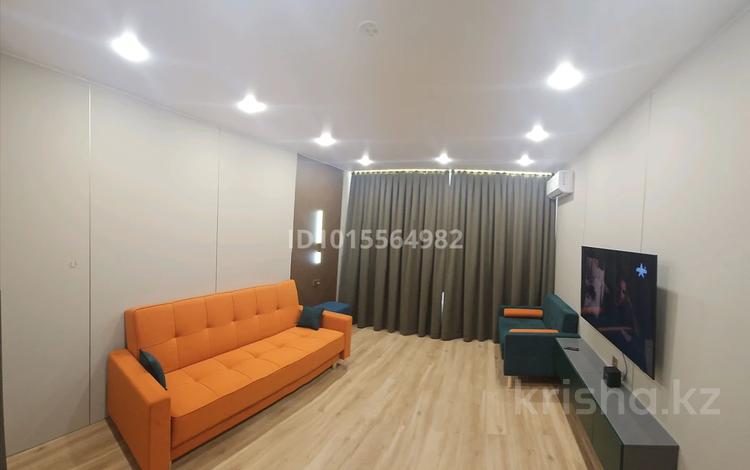 1-бөлмелі пәтер · 37 м² · 5/9 қабат, Абулхайр-хана 69/3, 69/5, бағасы: 35 млн ₸ в Атырау — фото 2