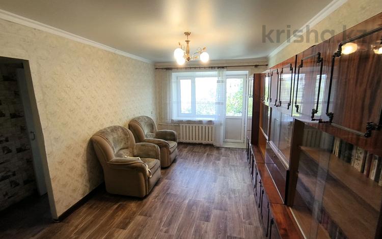 3-комнатная квартира · 54 м² · 5/5 этаж, мкр Новый Город, Ермекова — 45 квартал, за Казахтелеком за 15.5 млн ₸ в Караганде, Казыбек би р-н — фото 2