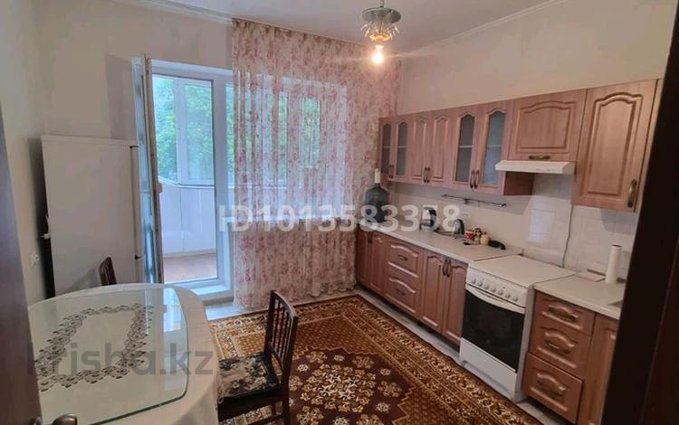 1-бөлмелі пәтер · 42 м² · 3/5 қабат, мкр Аксай-4 — Жубанова-Момыш улы, бағасы: 220 000 ₸ в Алматы, Ауэзовский р-н — фото 2
