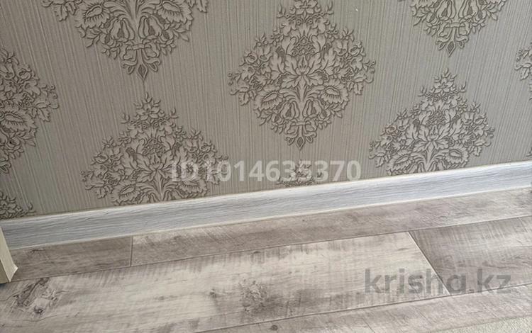 2 бөлме · 10 м² · 4/5 қабат, 13-ш/а., бағасы: 50 000 ₸ в Актау, 13-й мкр — фото 2