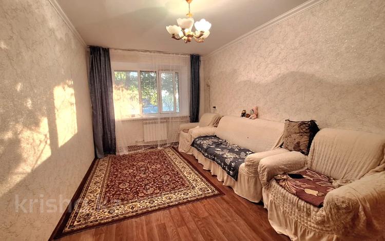 3-бөлмелі пәтер · 58.8 м² · 1/5 қабат, 18-шағынаудан, бағасы: 12.8 млн ₸ в Караганде, Алихана Бокейханова р-н — фото 2