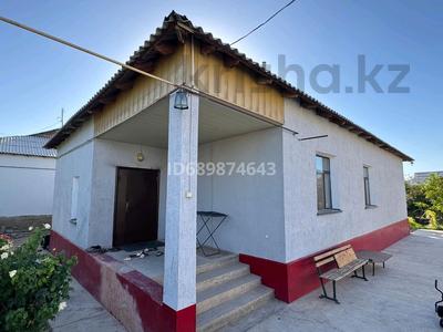 Отдельный дом · 6 комнат · 240 м² · 10 сот., Мырзахметов 77 — Қорқыт ата көшесі за 30 млн 〒 в Туркестане