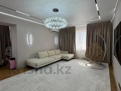 4-бөлмелі пәтер · 160 м² · 8/8 қабат, Алтын орда ш/а., Санкибай Батыра, бағасы: 85 млн ₸ в Актобе, мкр. Алтын орда