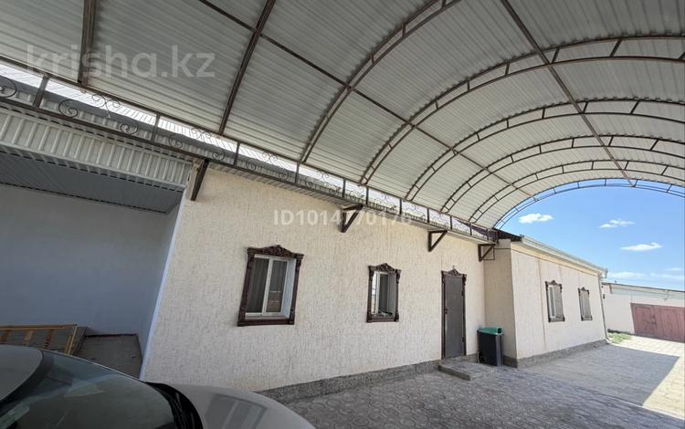 Отдельный дом · 4 комнаты · 170 м² · 1000 сот., Абыз Тілеген 47 за 35 млн ₸ в Жанаозен — фото 3