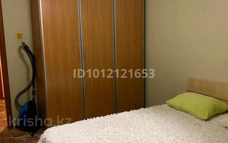 3-бөлмелі пәтер · 70 м² · 2/9 қабат, 4-й мкр. 40, бағасы: 200 000 ₸ в Аксае — фото 2