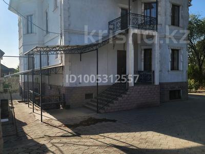Отдельный дом · 7 комнат · 310 м² · 11.5 сот., Переулок наурыз 21А за 147 млн 〒 в Кыргауылдах