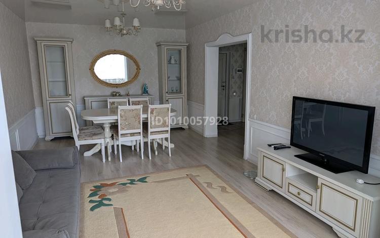 3-бөлмелі пәтер · 80 м² · 3/12 қабат, мкр Самал-3 12 — ТРЦ Ритц Палас, бағасы: 500 000 ₸ в Алматы, Медеуский р-н — фото 17