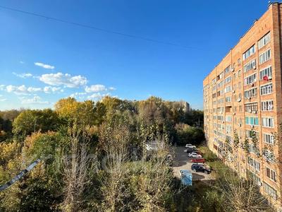 1-комнатная квартира · 32 м² · 5/5 этаж, Серикбаева 27 за 12.3 млн 〒 в Усть-Каменогорске