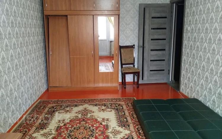 1-комнатная квартира · 32 м² · 3/5 этаж, 17-й микрорайон 3А — Рыскулова Шаяхметова за 110 000 ₸ в Шымкенте, Аль-Фарабийский р-н — фото 2
