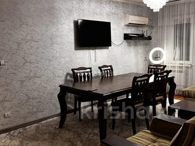 3-бөлмелі пәтер · 60 м² · 4/4 қабат, 8-шағынаудан, Ул Бейбитшилик 24а — Парк Абая, Аль-Фарабийский РОВД., бағасы: 26.5 млн ₸ в Шымкенте, Туран р-н