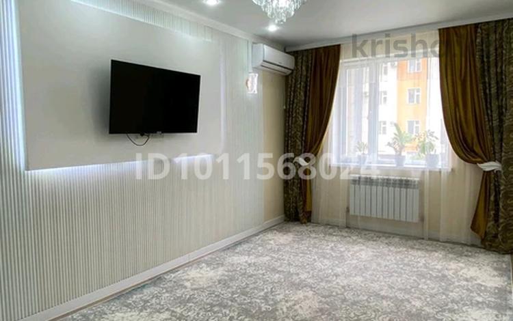 3-бөлмелі пәтер · 68 м² · 2/7 қабат, 11көше 17/4 — Жаңа калада 11көше, бағасы: 28 млн ₸ в Туркестане — фото 2