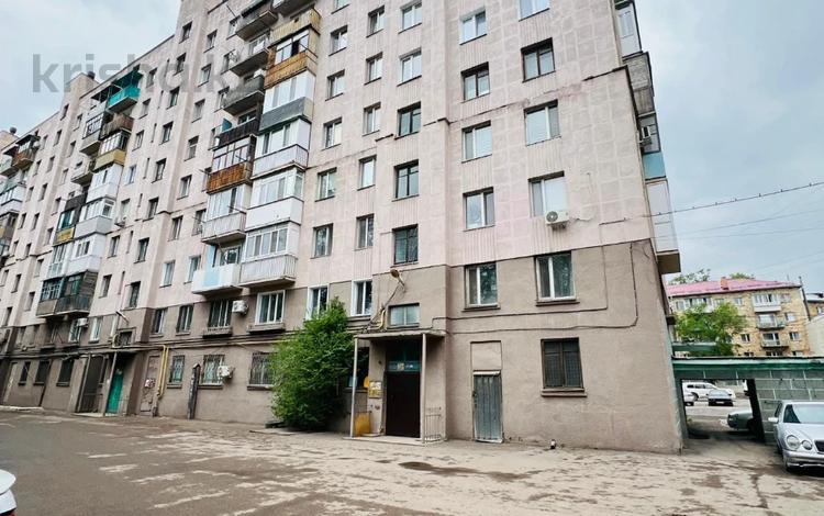 2-комнатная квартира · 41.7 м² · 3/9 этаж, мкр Новый Город, Ермекова за 15.9 млн ₸ в Караганде, Казыбек би р-н — фото 9