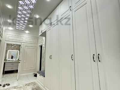 2-бөлмелі пәтер · 76 м² · 4/9 қабат, Нұрсая ш/а., Абулхайыр хана 74-1, бағасы: 40 млн ₸ в Атырау, мкр Нурсая