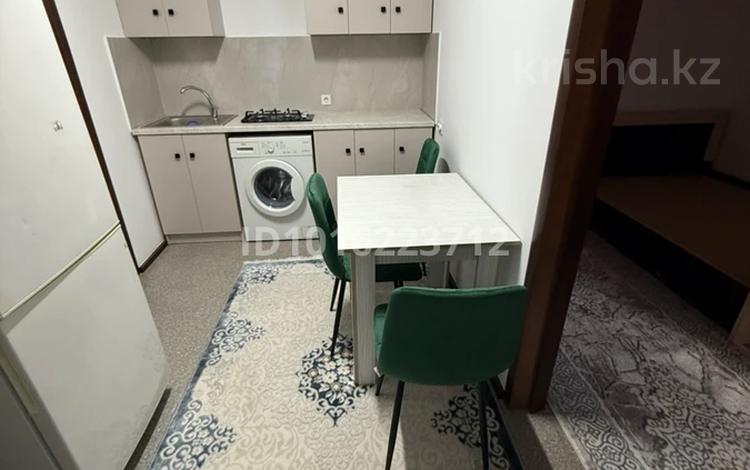 1-комнатная квартира · 30 м² · 1/2 этаж, мкр Аксай-3Б за 200 000 ₸ в Алматы, Ауэзовский р-н — фото 2