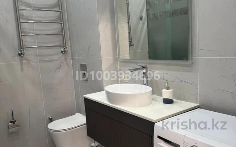 5-комнатная квартира · 177 м² · 10/10 этаж, 18А мкр 10 за 90 млн 〒 в Актау — фото 2