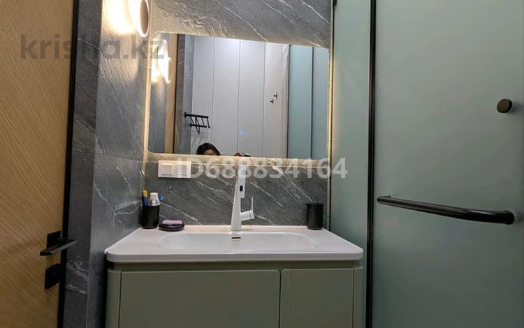 2-бөлмелі пәтер · 82 м² · 2/3 қабат, мкр Ерменсай, Талды, бағасы: 78 млн ₸ в Алматы, Бостандыкский р-н — фото 72