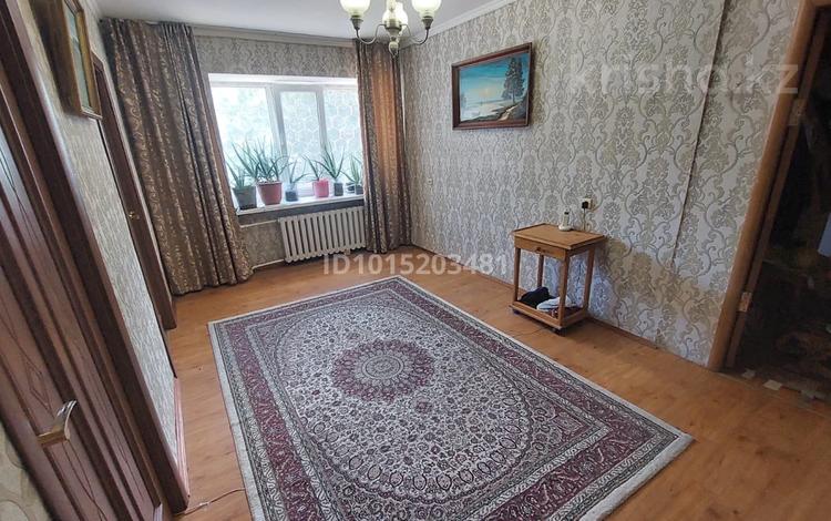 3-бөлмелі пәтер · 61.8 м² · 2/5 қабат, Ескі қала, Уалиханова 29 А, бағасы: 17 млн ₸ в Актобе, Старый город — фото 2