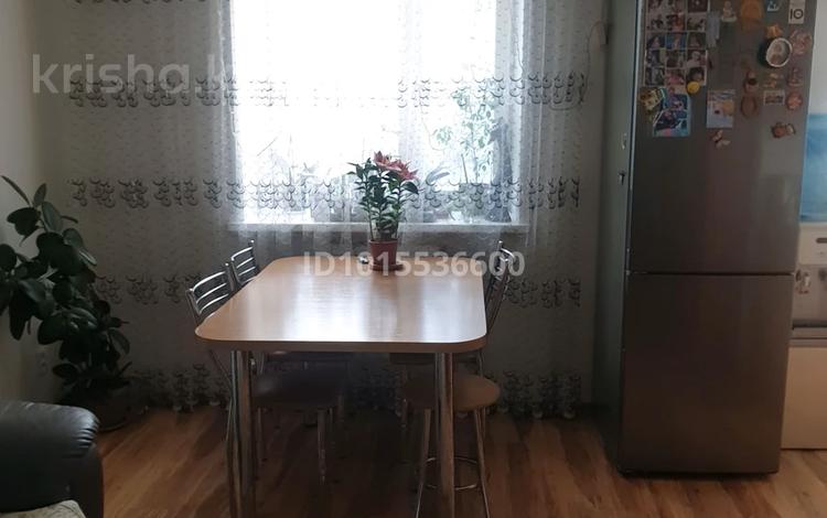4-комнатная квартира · 72 м² · 3/3 этаж, жангельдина 10 за 33 млн ₸ в Астане, Сарыарка р-н — фото 2