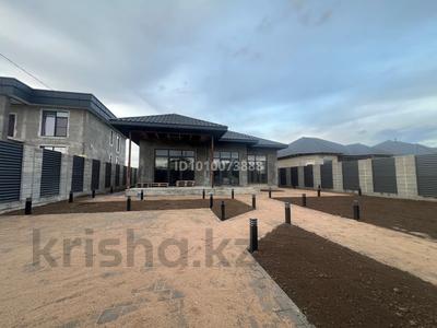 Отдельный дом · 4 комнаты · 200 м² · 6 сот., мкр Альмерек — Мангилик ел 276 за 60 млн 〒 в Алматы, Турксибский р-н