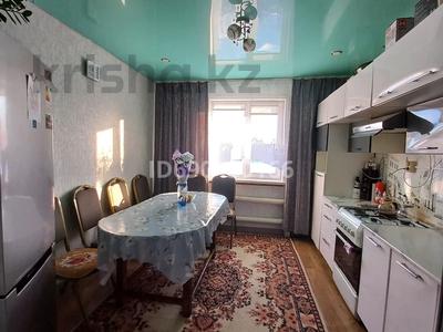 Отдельный дом • 4 комнаты • 100 м² • 10 сот., Карибжанова 4 за 25 млн 〒 в Петропавловске
