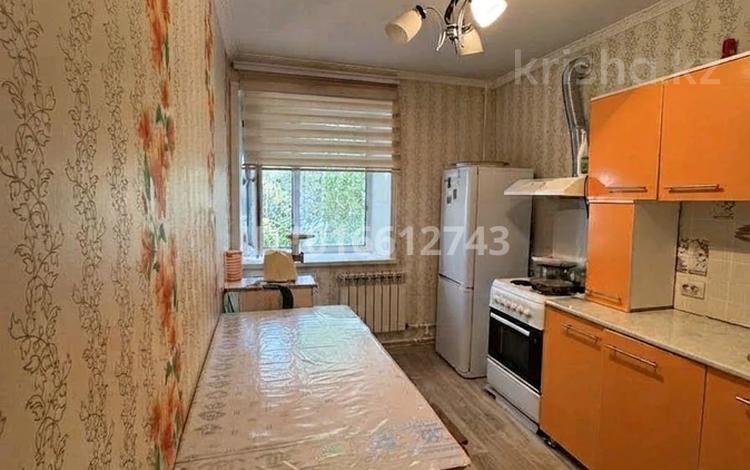 2-комнатная квартира · 47 м² · 1/9 этаж, мкр Юго-Восток, Гапеева 1 за 190 000 ₸ в Караганде, Казыбек би р-н — фото 2
