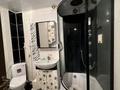 2-комнатная квартира · 47 м² · 1/9 этаж, мкр Юго-Восток, Гапеева 1 за 190 000 ₸ в Караганде, Казыбек би р-н — фото 3