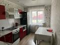 2-бөлмелі пәтер · 49 м² · 6/9 қабат, Кабанбай Батыра 154 — Центральный рынок, бағасы: 17 000 ₸ в Усть-Каменогорске, Ульбинский — фото 3