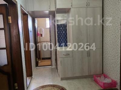 4-бөлмелі пәтер · 70 м² · 5 қабат, Амангелді 109 — Одежда, бағасы: 150 000 〒 в 