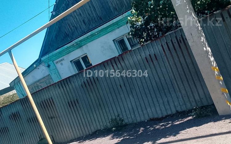 Отдельный дом · 3 комнаты · 62 м² · 1 сот., мкр Михайловка , Радищева 40 за 14 млн ₸ в Караганде, Казыбек би р-н — фото 2