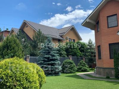 Отдельный дом · 7 комнат · 360 м², мкр Мамыр-4 за 2.5 млн 〒 в Алматы, Ауэзовский р-н