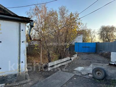 Продажа домов и дачи в Карагандинской обл.: Часть дома · 3 комнаты · 60 м² · 4 сот., мкр Михайловка , Мкр Михайловка, ул.Жилстроевская 31а за 15.5 млн 〒 Часть дома · 3 комнаты · 60 м² · 4 сот., мкр Михайловка , Мкр Михайловка, ул.Жилстроевская 31а за 15.5 млн 〒 в Караганде, Казыбек би р-н