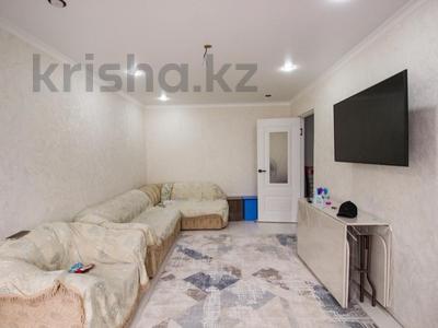 2-комнатная квартира, 43 м², 3/5 этаж, Самал 27 за ~ 14.3 млн 〒 в Талдыкоргане, мкр Самал