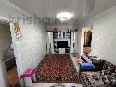 2-комнатная квартира · 43 м² · 4/5 этаж, Майкудук, 15й микрорайон 7 за ~ 10 млн ₸ в Караганде, Алихана Бокейханова р-н