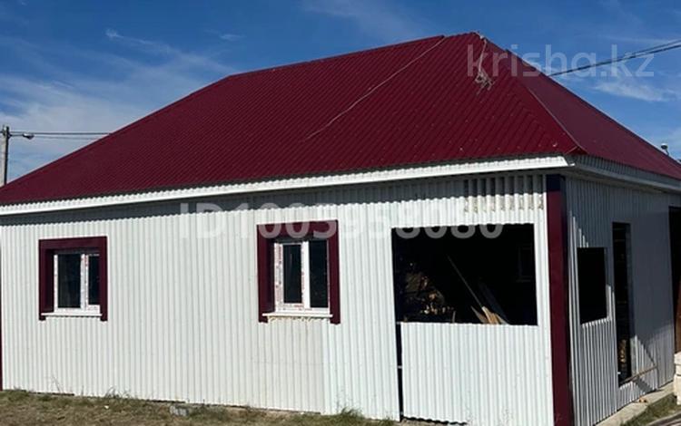 Отдельный дом · 1 комната · 60 м² · 10 сот., Республика 550 за 14 млн 〒 в Хромтау — фото 2