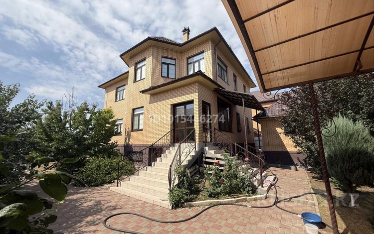 Отдельный дом · 7 комнат · 314 м² · 10 сот., Микрорайон Самал-1 за 150 млн ₸ в Уральске — фото 2