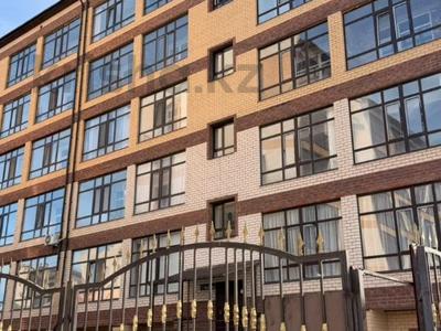 4-бөлмелі пәтер · 110 м² · 3/5 қабат, мкр Юго-Восток, Муканова 19/2 — ЖК Хан 4комн 3этаж 4 лоджий, бағасы: 40 млн ₸ в Караганде, Казыбек би р-н