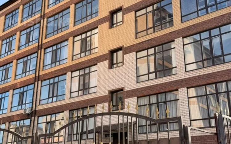 4-бөлмелі пәтер · 110 м² · 3/5 қабат, мкр Юго-Восток, Муканова 19/2 — ЖК Хан 4комн 3этаж 4 лоджий, бағасы: 40 млн ₸ в Караганде, Казыбек би р-н — фото 2