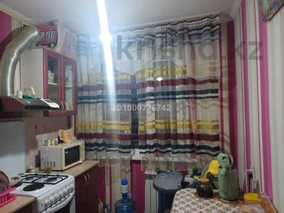 4-комнатная квартира · 64 м² · 5/5 этаж, 40лет Победы 50/1 — Рядом с магазином сансара за 11 млн 〒 в Шахтинске