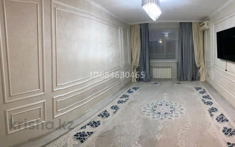 3-комнатная квартира · 80 м² · 3/10 этаж, Старый город, Кунаева — Поликлиника,дет садик,Дина школа за 200 000 〒 в Актобе — фото 2