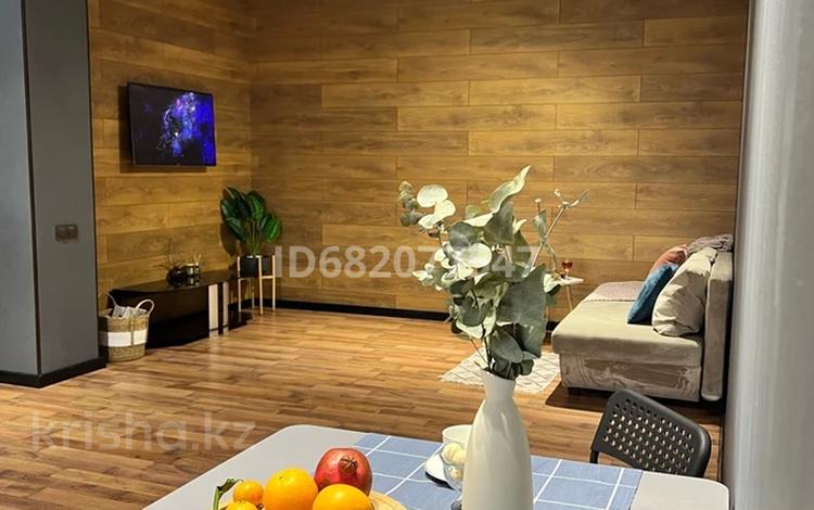 2-комнатная квартира · 60 м² · 13/16 этаж, 17-й мкр, ​17-й микрорайон 6 за 16 000 〒 в Актау — фото 2