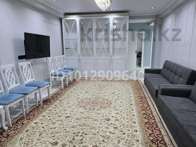 3-бөлмелі пәтер · 95 м² · 3/6 қабат, мкр Шугыла 2/13 — Алатау-Райымбек, бағасы: 56 млн ₸ в Алматы, Наурызбайский р-н