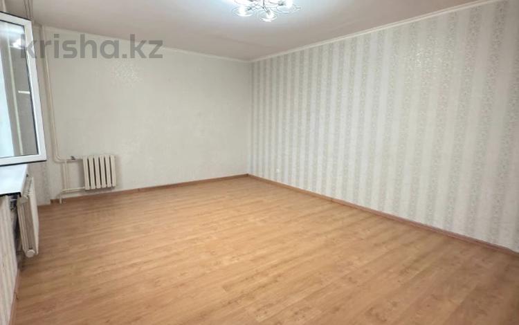 1-комнатная квартира · 55 м² · 9/10 этаж, Омаров 17 — ГОРЯЧАЯ ЦЕНА!!!СРОЧНАЯ ПРОДАЖА за 20.5 млн ₸ в Астане, Нура р-н — фото 4
