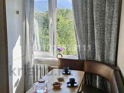2-комнатная квартира · 42 м² · 5/5 этаж, мкр Казахфильм 39 за 300 000 ₸ в Алматы, Бостандыкский р-н