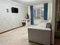 2-бөлмелі пәтер · 44 м² · 1/4 қабат, Конаева 10, бағасы: 10 млн ₸ в Шу — фото 2