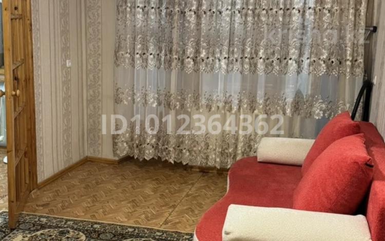 2-бөлмелі пәтер · 42 м² · 2/5 қабат, просп. Нурсултана Назарбаева 27, бағасы: 17 млн ₸ в Караганде — фото 2